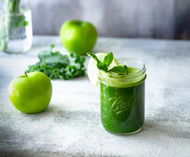 VegNews.GreenJuice.ChristinaRumpf.Unsplash