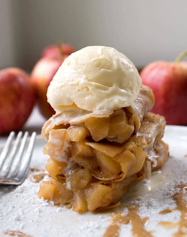 Delicious Homemade Apple Pie Egg Rolls: A Unique Dessert Twist
